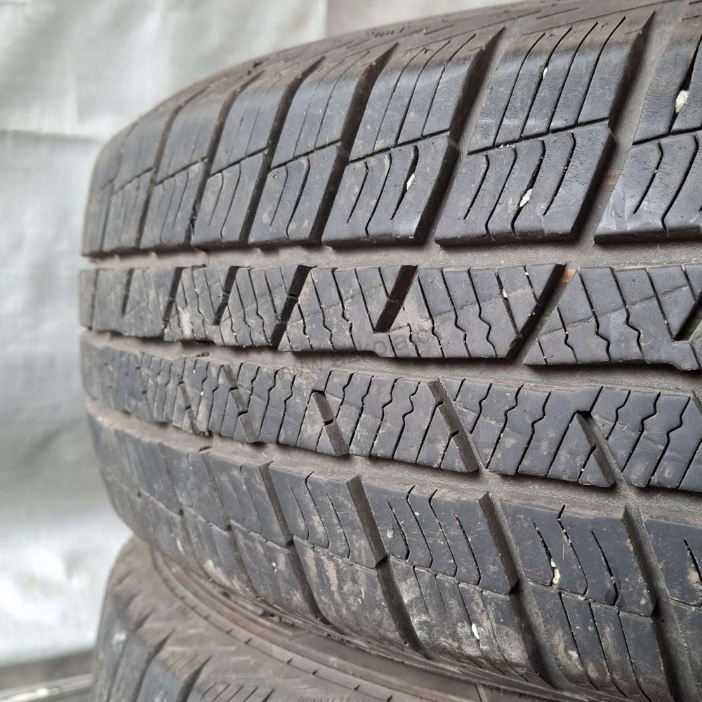 Zimní pneumatiky 165/65 R14 Barum č. AP682