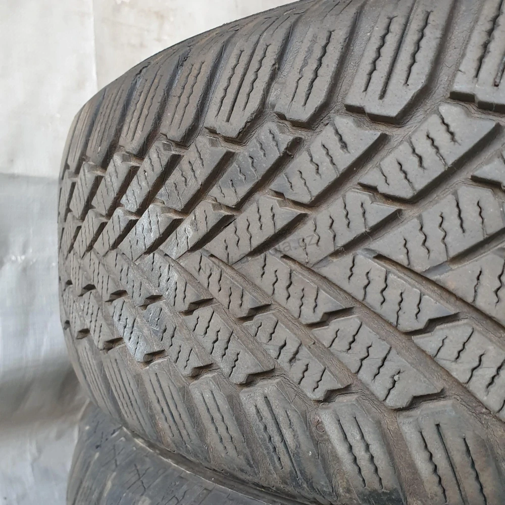 Zimní pneumatiky 195/65 R15 Continental č. AP693