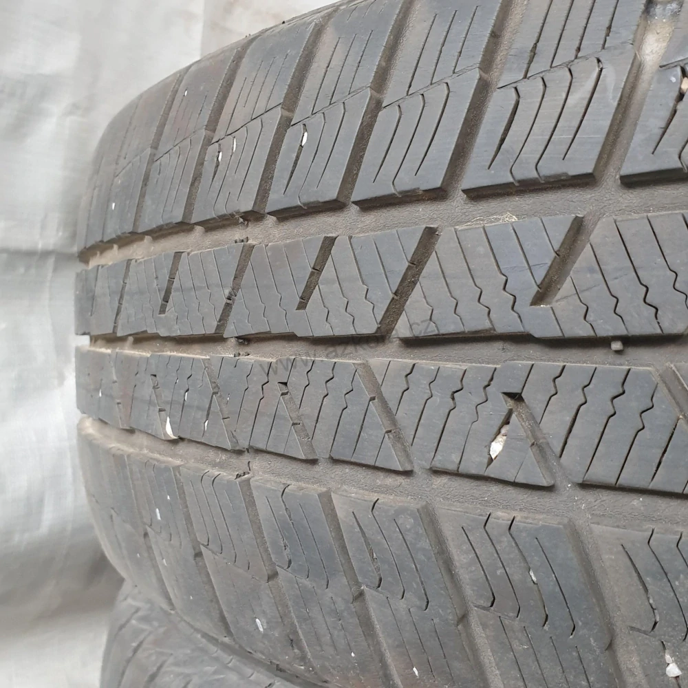 Zimní pneumatiky 205/55 R16 Barum č. AP695