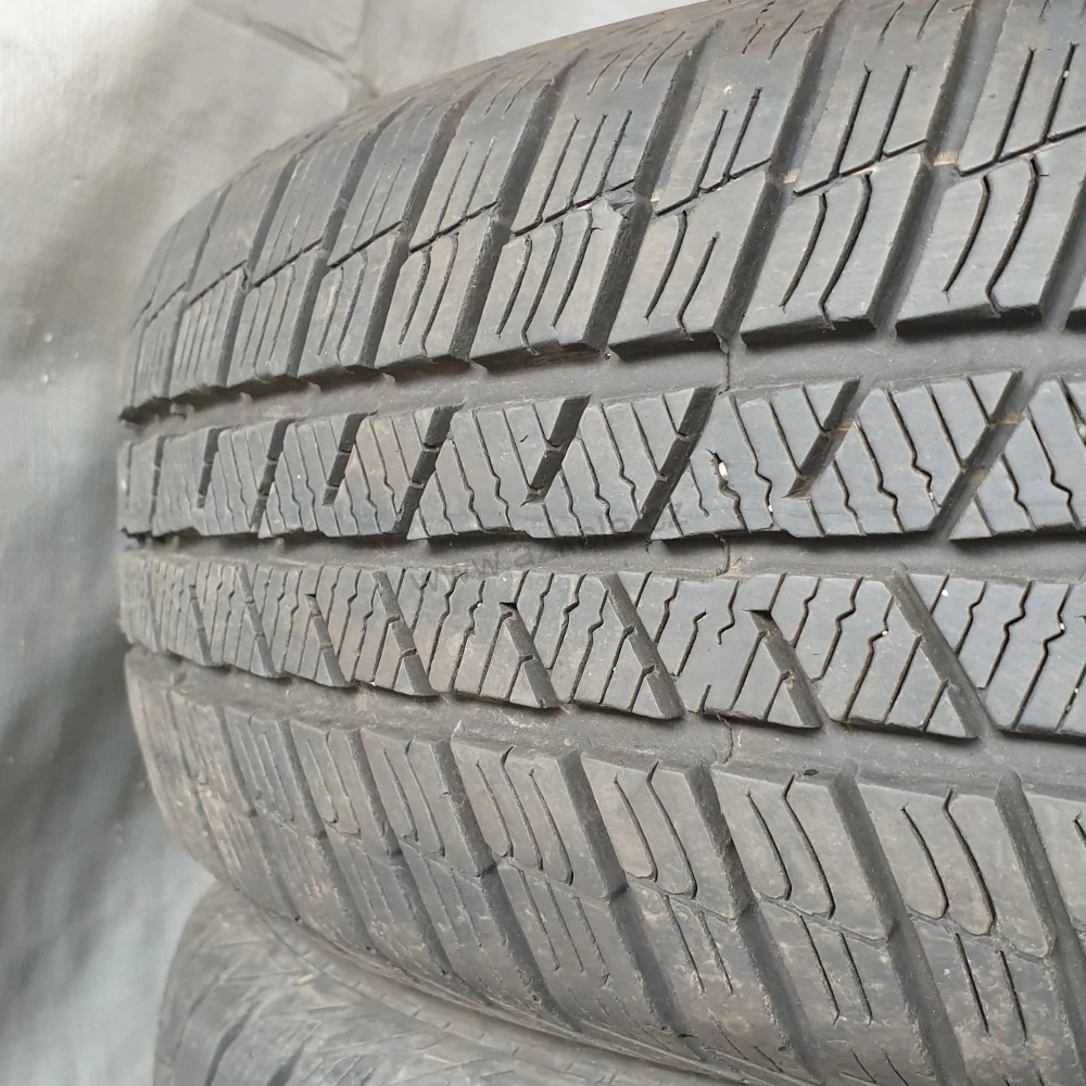 Zimní pneumatiky 195/65 R15 Barum č. AP708