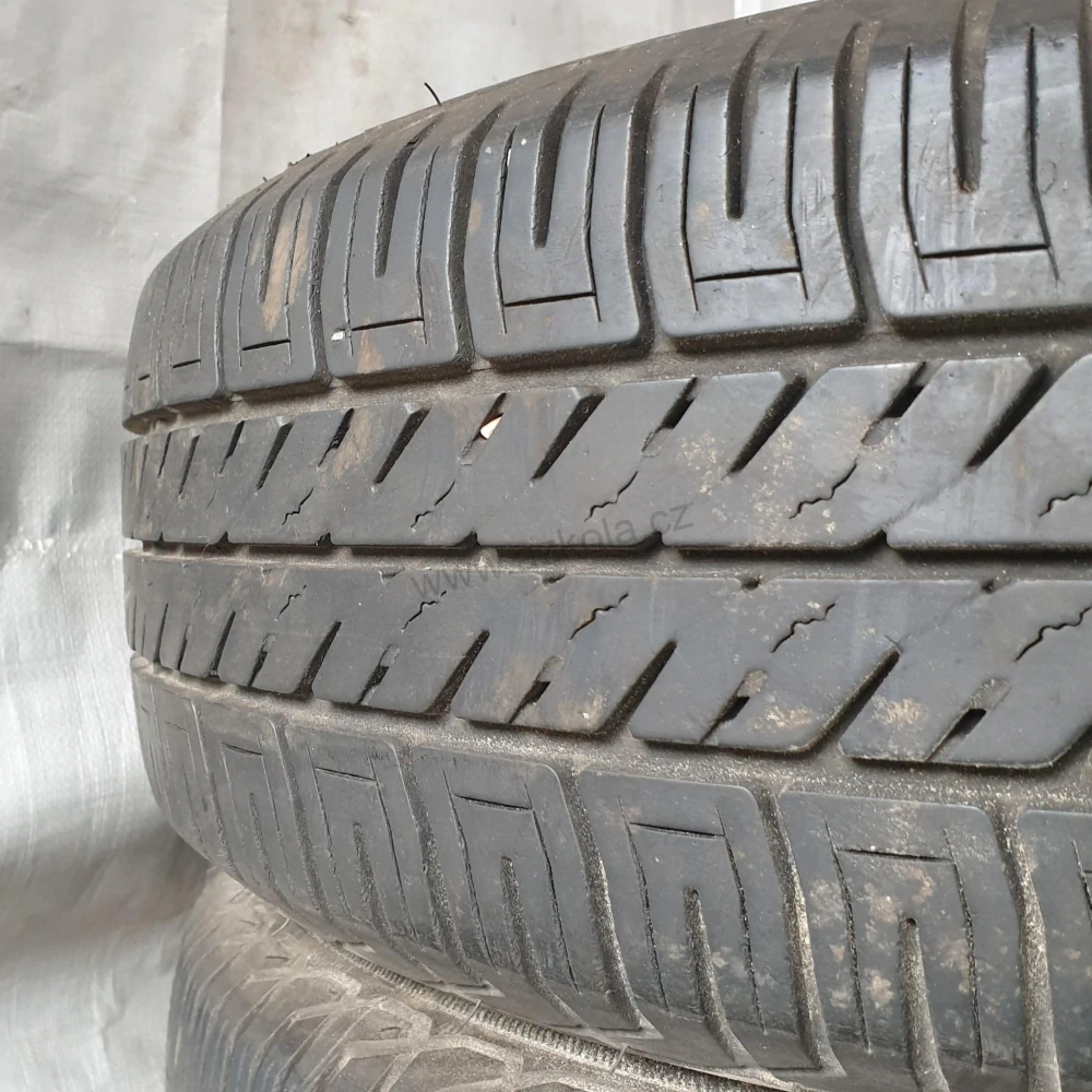 Zimní pneumatiky 185/65 R15 GoodYear č. AP714