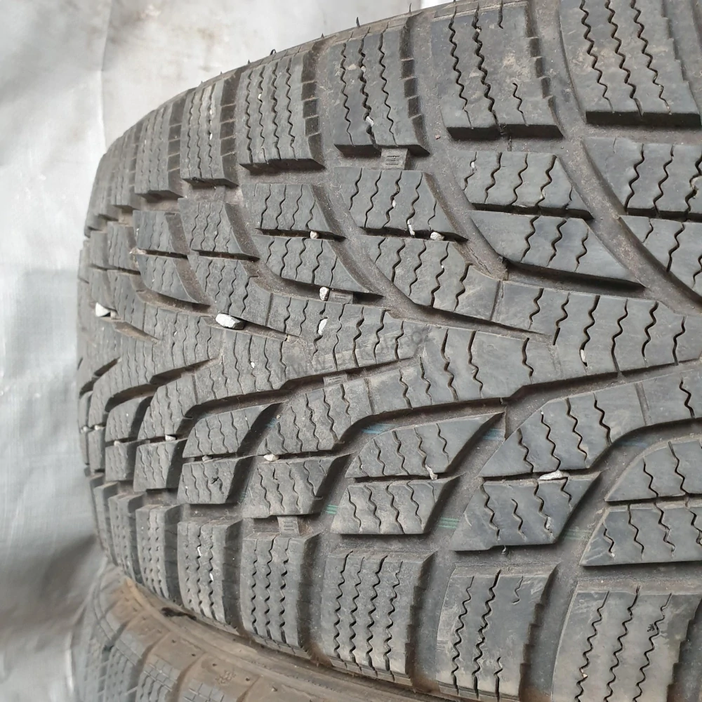 Zimní pneumatiky 195/55 R15 Unigrip č. AP716