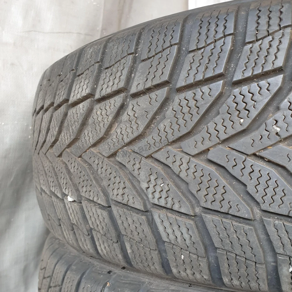 Zimní pneumatiky 215/65 R16 SUV Nexen č. AP728