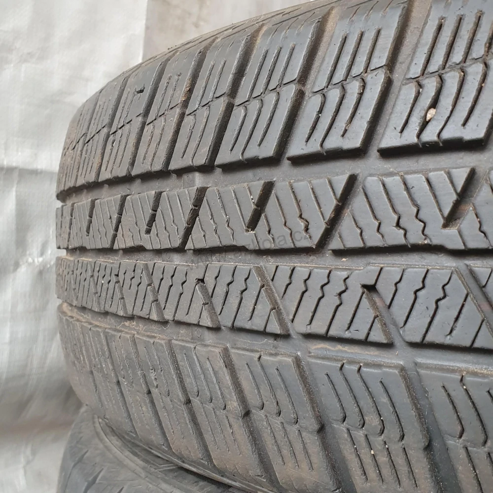 Zimní pneumatiky 185/60 R15 Barum č. AP746