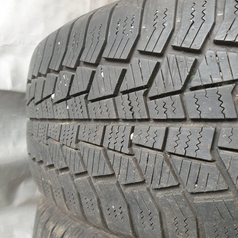 Zimní pneumatiky 205/60 R16 General č. AP751