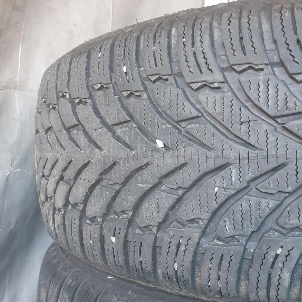 Zimní pneumatiky 225/60 R18 SUV Nokian č. AP753