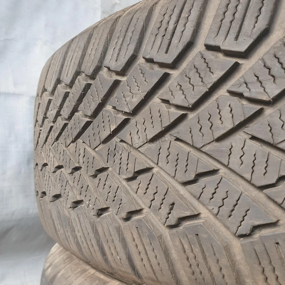 Zimní pneumatiky 195/65 R15 Continental č. AP778