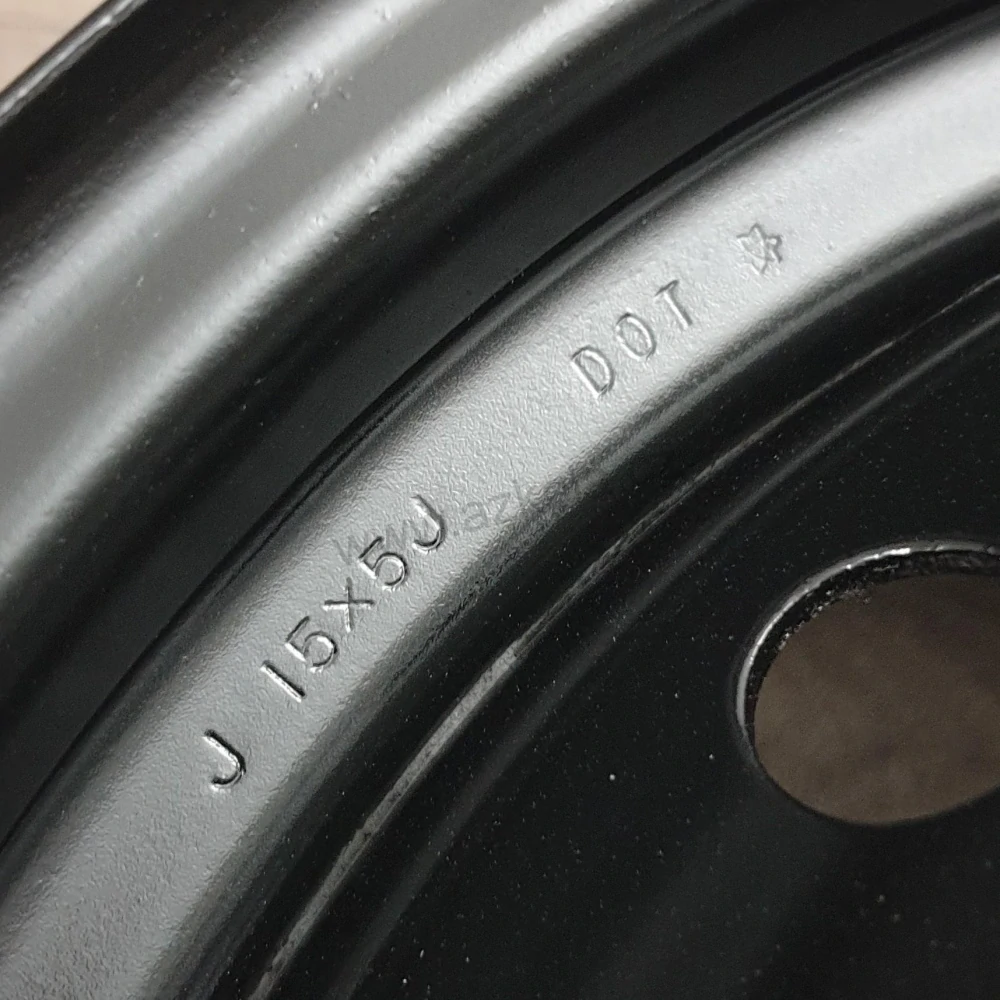 Disky Suzuki Swift 5Jx15 ET40 4x100x54 T9