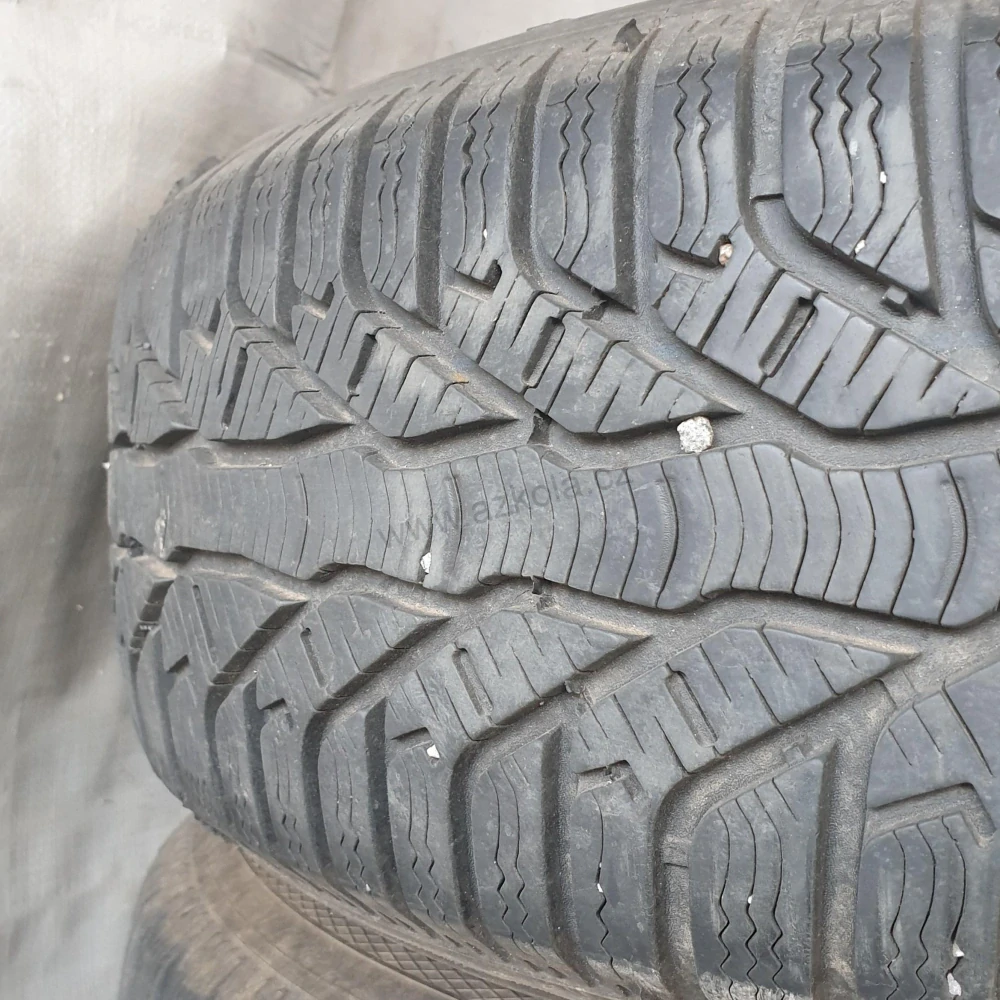 Zimní pneumatiky 195/65 R15 Kleber č. AP819