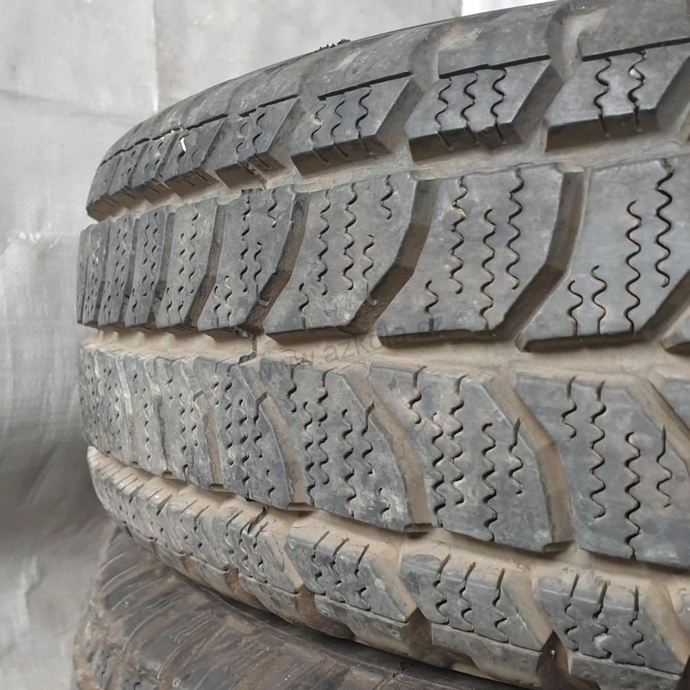 Zimní pneumatiky 165/70 R13 Matador č. AP821