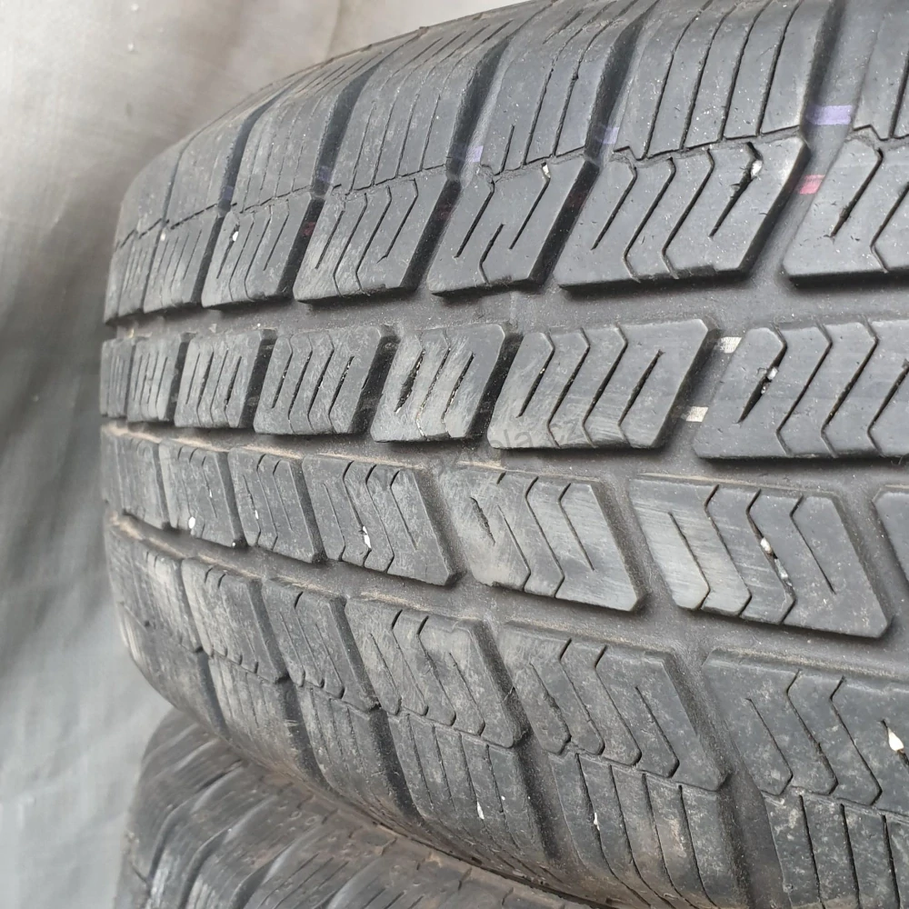 Zimní pneumatiky 175/70 R14 Barum č. AP825