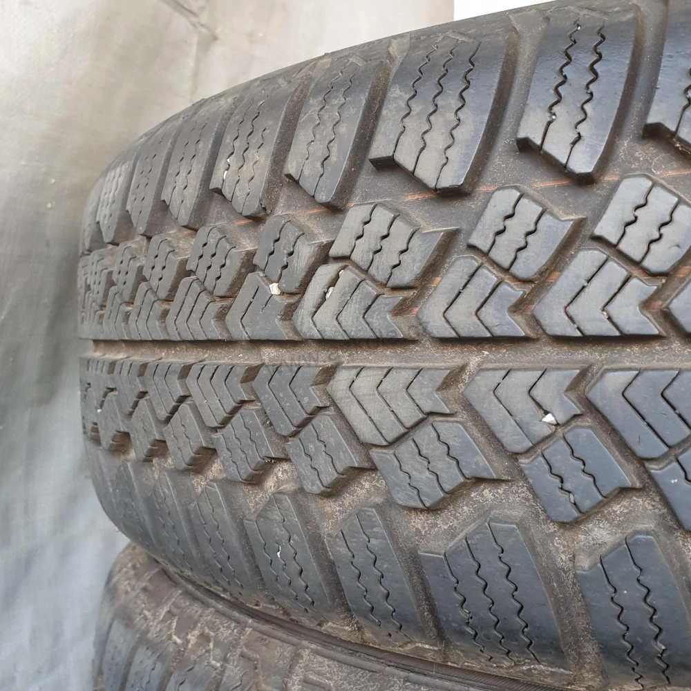Zimní pneumatiky 185/65 R15 Kormoran č. AP830