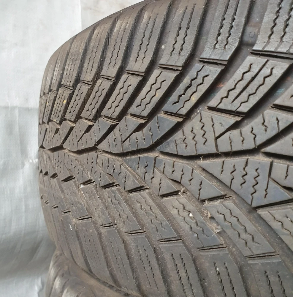 Zimní pneumatiky 205/55 R16 Continental č. AP834