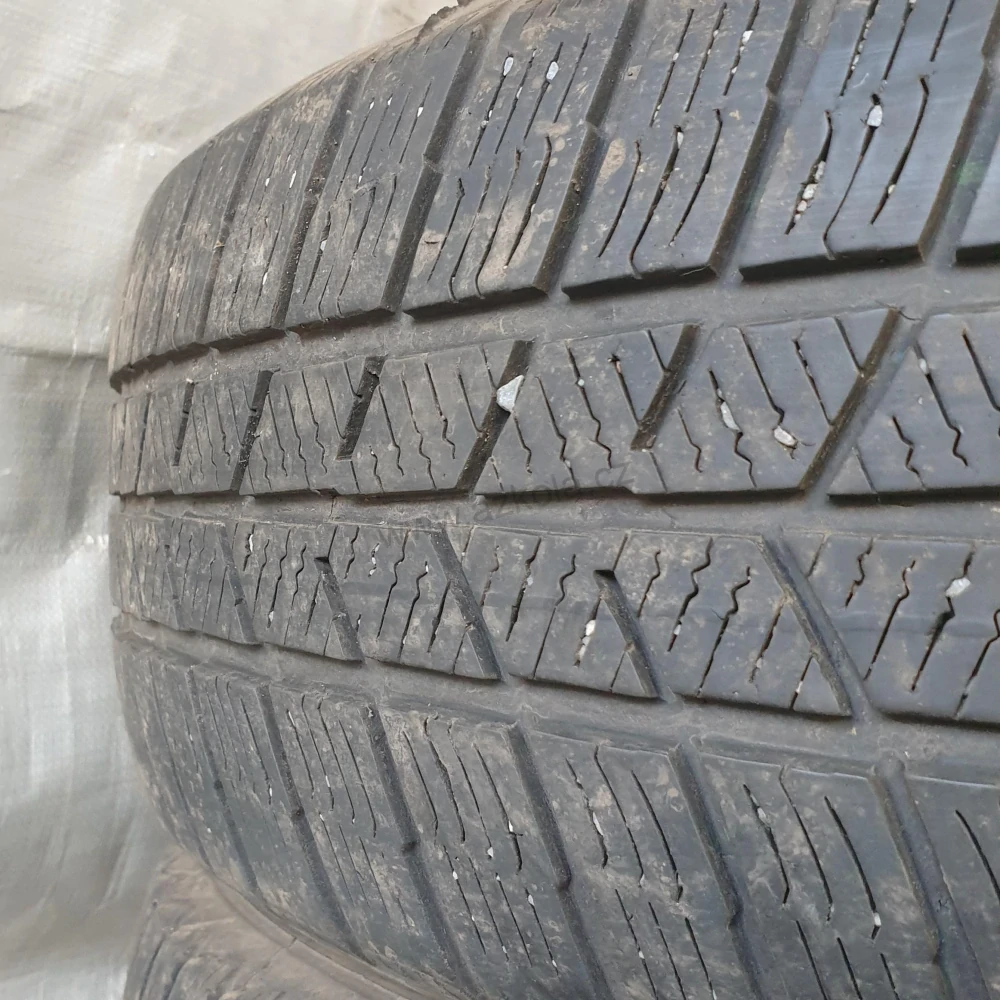 Zimní pneumatiky 205/60 R16 Barum č. AP843