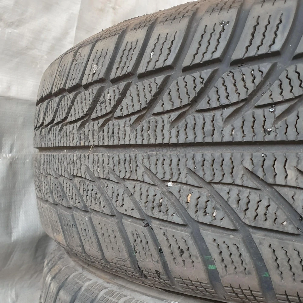 Zimní pneumatiky 195/65 R15 Goodride č. AP847