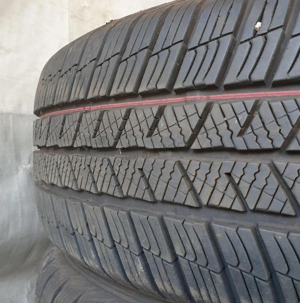 Zimní pneumatiky 215/60 R16 Barum č. AP851