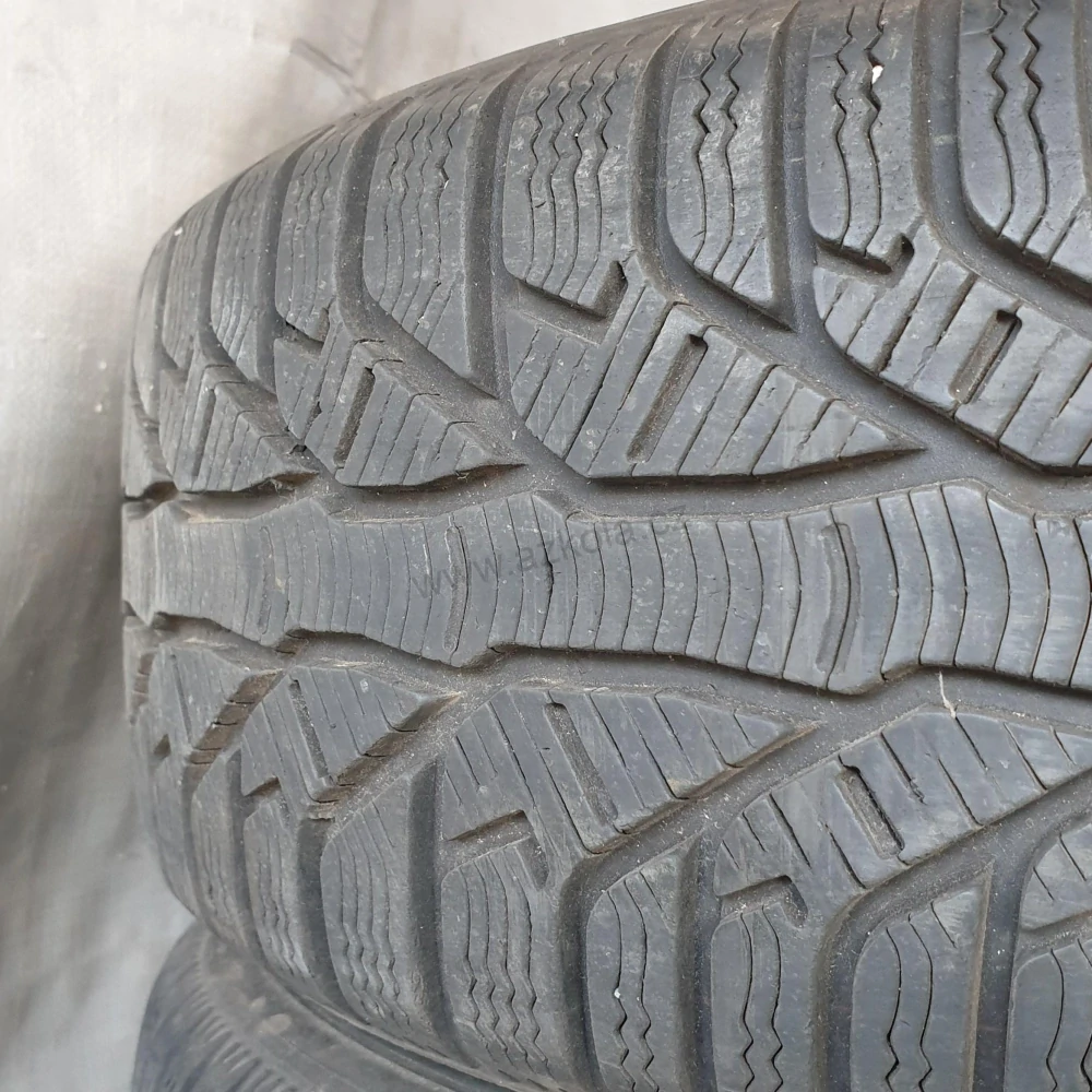 Zimní pneumatiky 195/55 R15 Kleber č. AP858