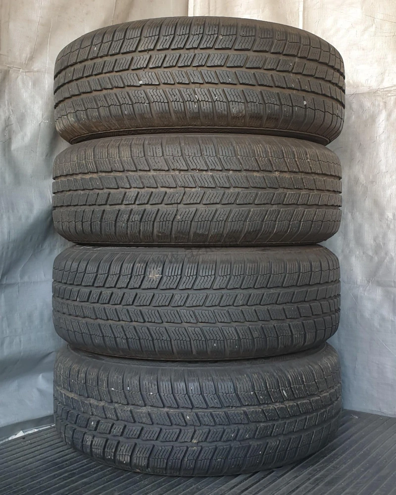 Zimní kola Dacia Duster 215/65 R16 č. AK173