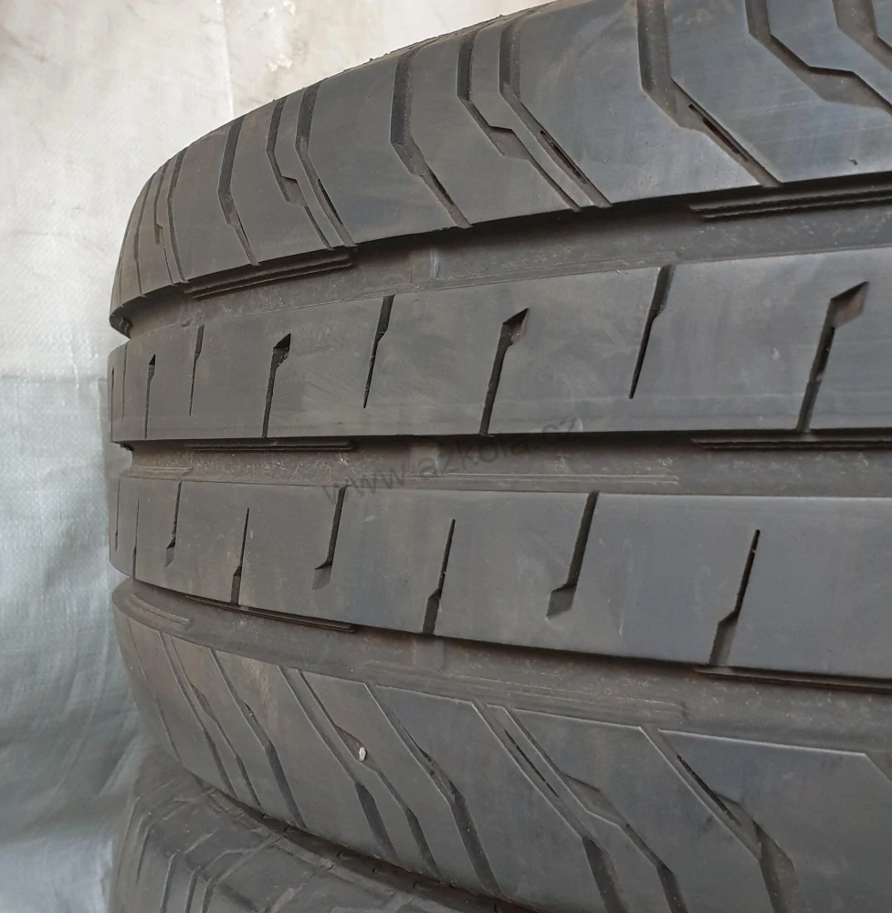 Letní pneumatiky 215/60 R17C Continental č. AP880
