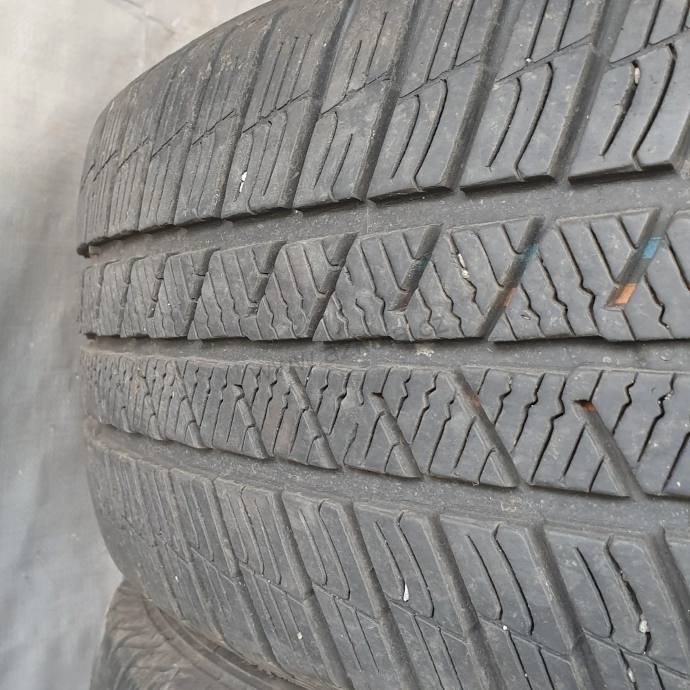 Zimní pneumatiky 205/55 R16 Barum č. AP888