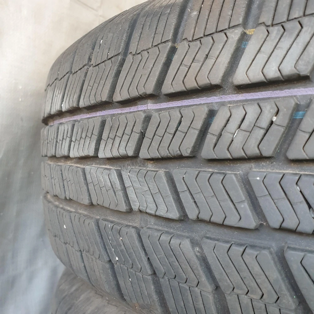Zimní pneumatiky 195/65 R15 Barum č. AP892
