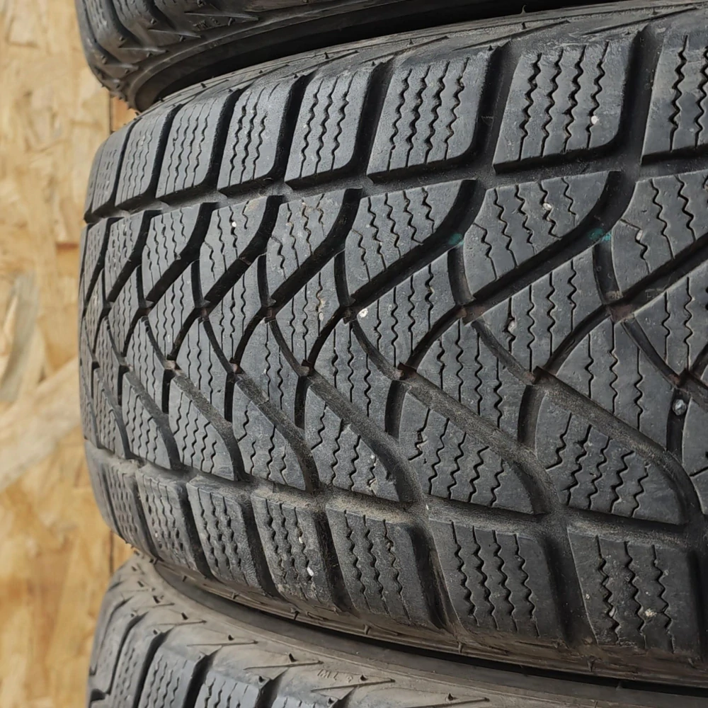 Zimní pneumatiky 195/60 R16C Firestone č. AP904