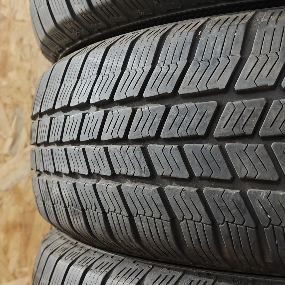 Zimní pneumatiky 185/65 R15 Barum č. AP906