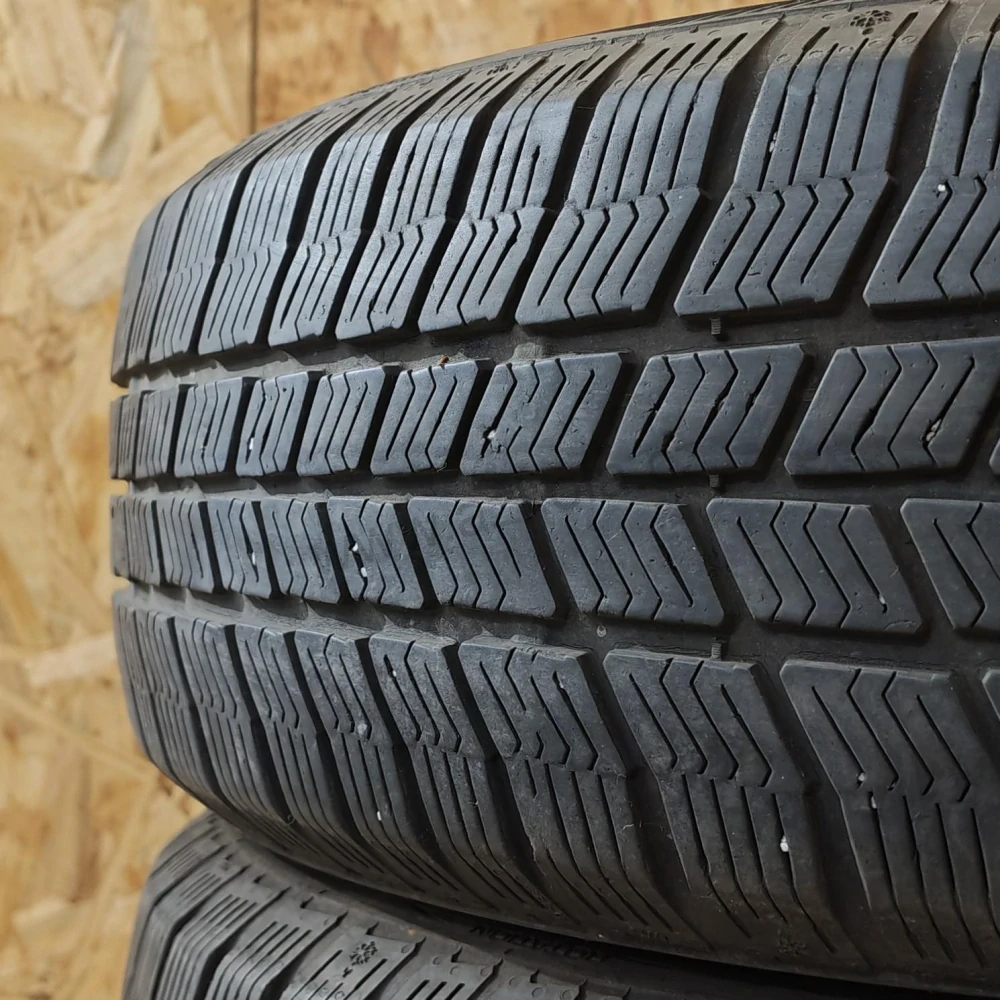 Zimní pneumatiky 195/65 R15 Barum č. AP909