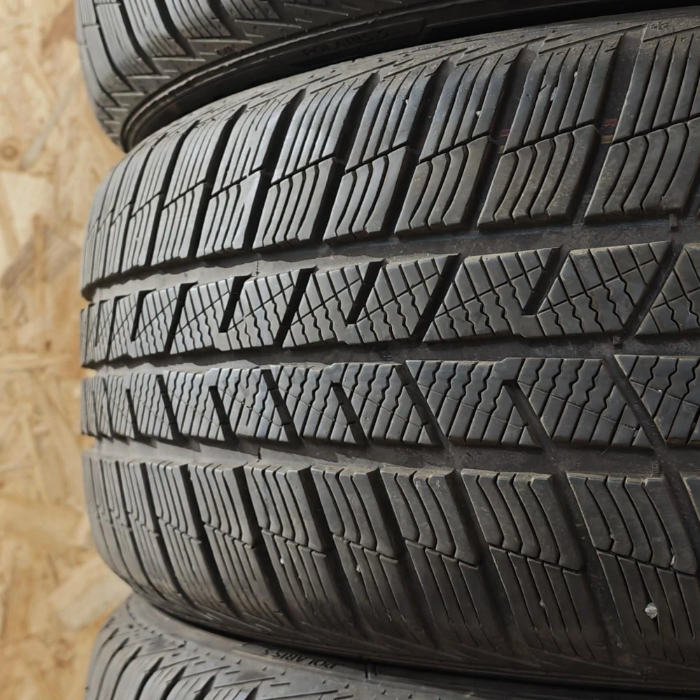 Zimní pneumatiky 225/50 R17 Barum č. AP913
