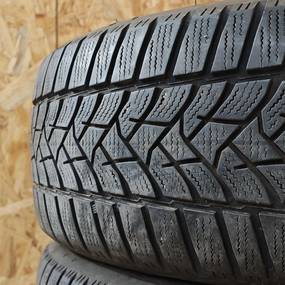 Zimní pneumatiky 205/55 R16 Dunlop č. AP917