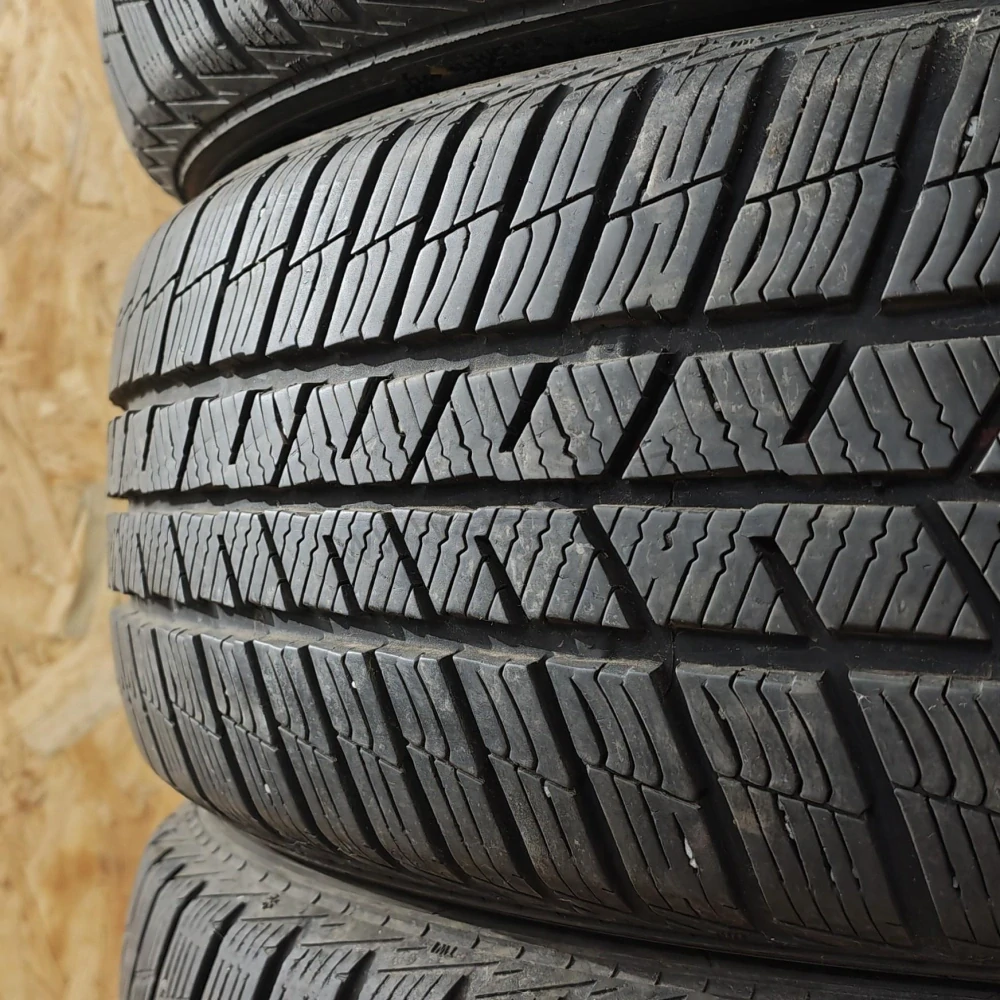 Zimní pneumatiky 205/55 R16 Barum č. AP919