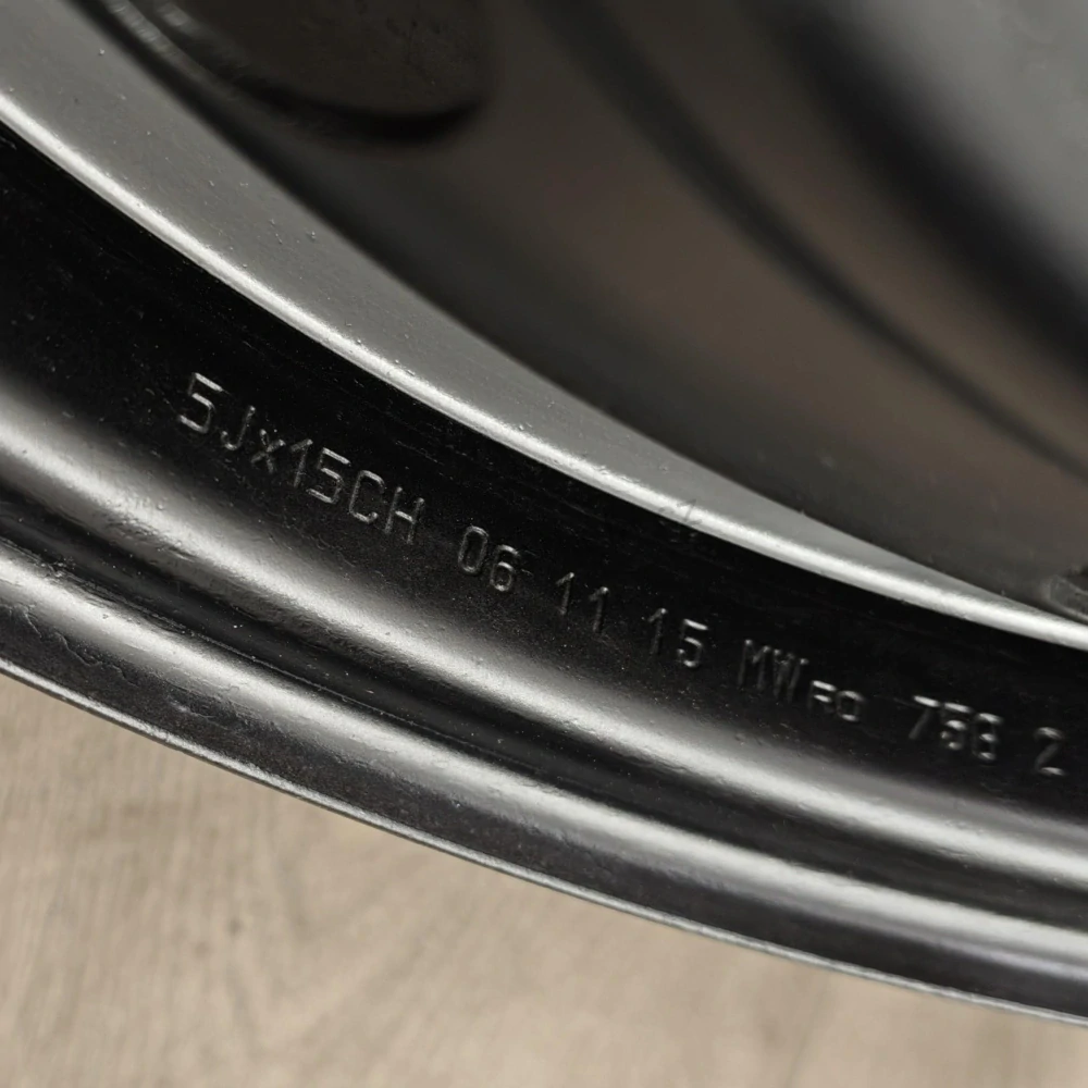 Disky Suzuki Swift 5Jx15 ET40 4x100x54 T8