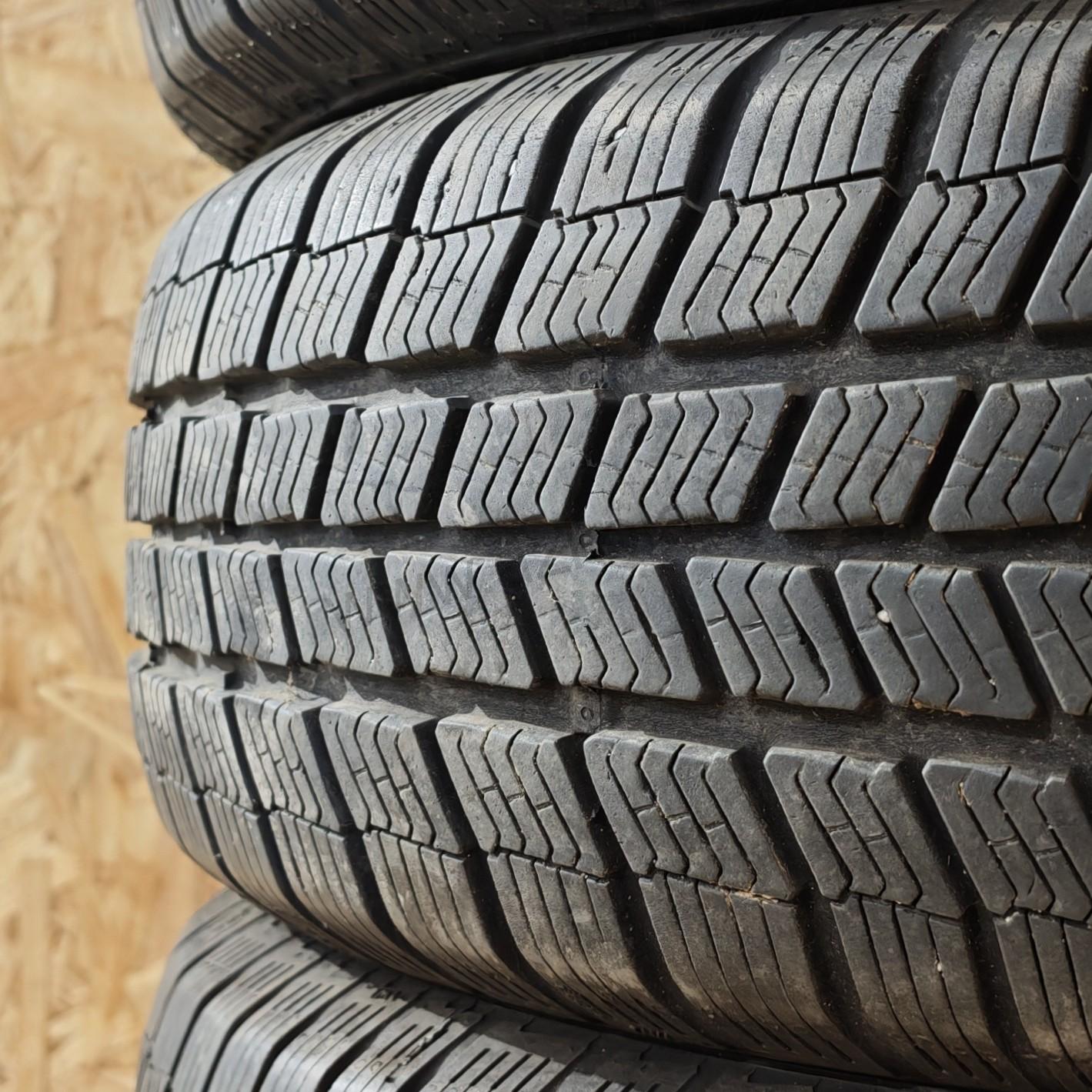 Zimní pneumatiky 195/65 R15 Barum č. AP953