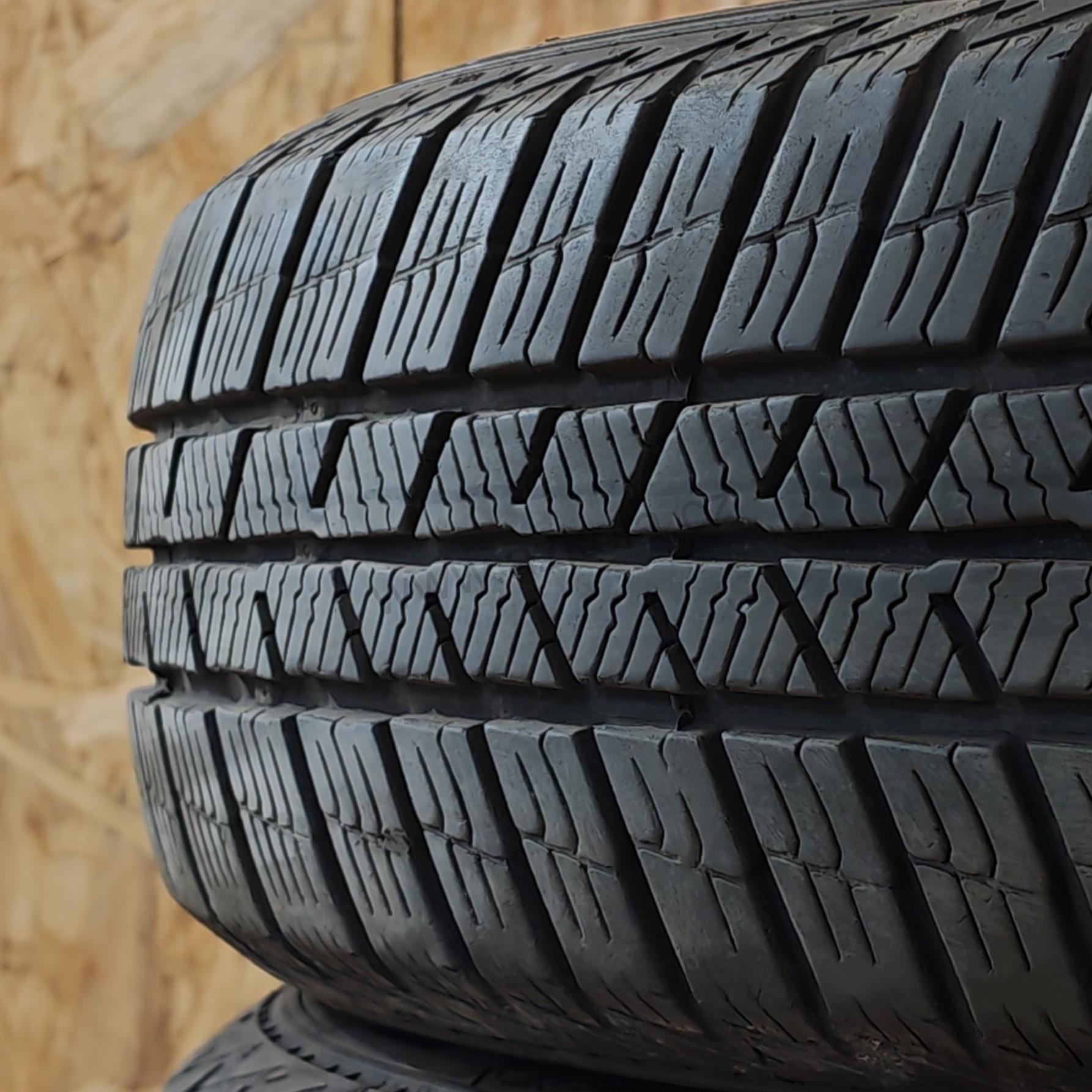 Zimní pneumatiky 165/70 R14 Dunlop č. AP982