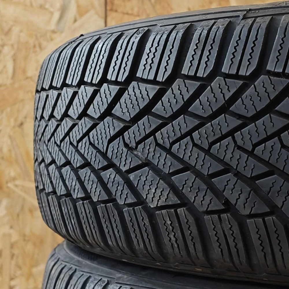 Zimní pneumatiky 185/60 R15 Continental č. AP992