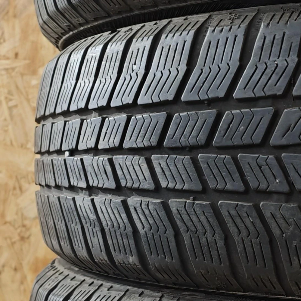 Zimní pneumatiky 185/60 R15 Barum č. AP1000