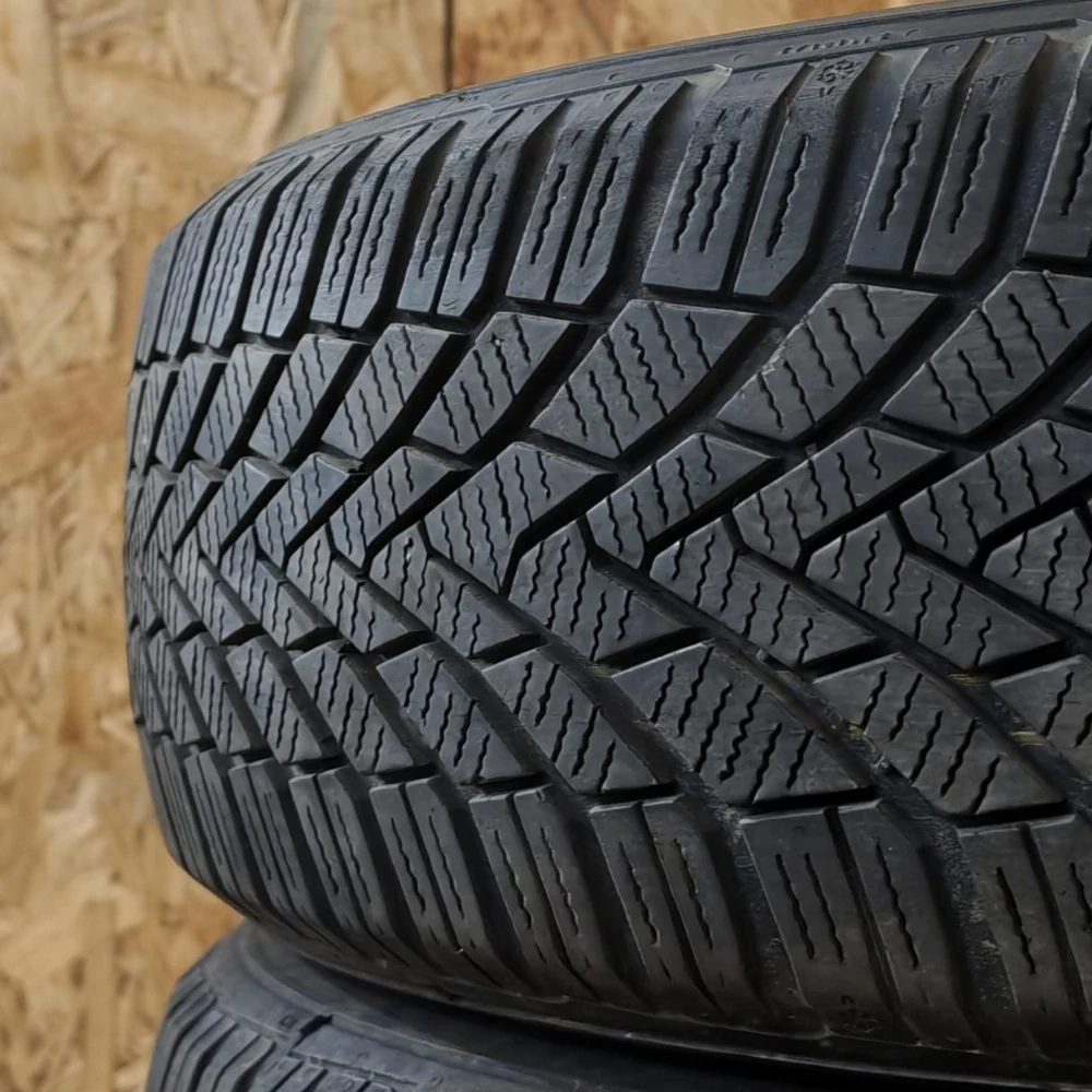 Zimní pneumatiky 195/65 R15 Continental č. AP1003