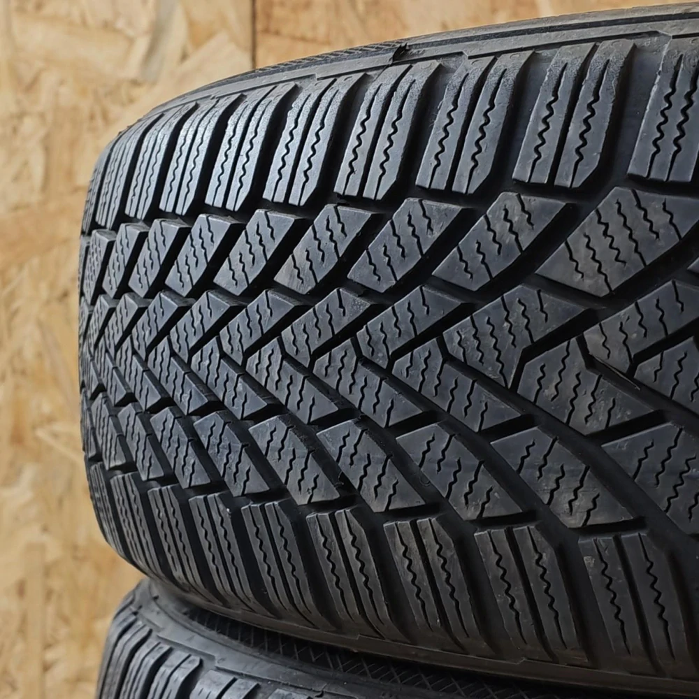 Zimní pneumatiky 185/60 R15 Continental č. AP1011