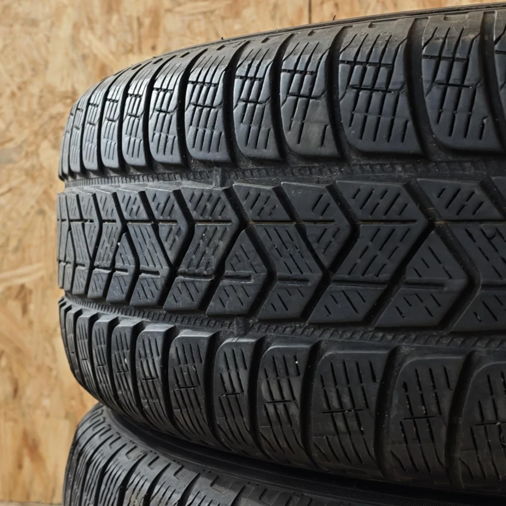 Zimní pneumatiky 225/65 R17 Pirelli č. AP1012