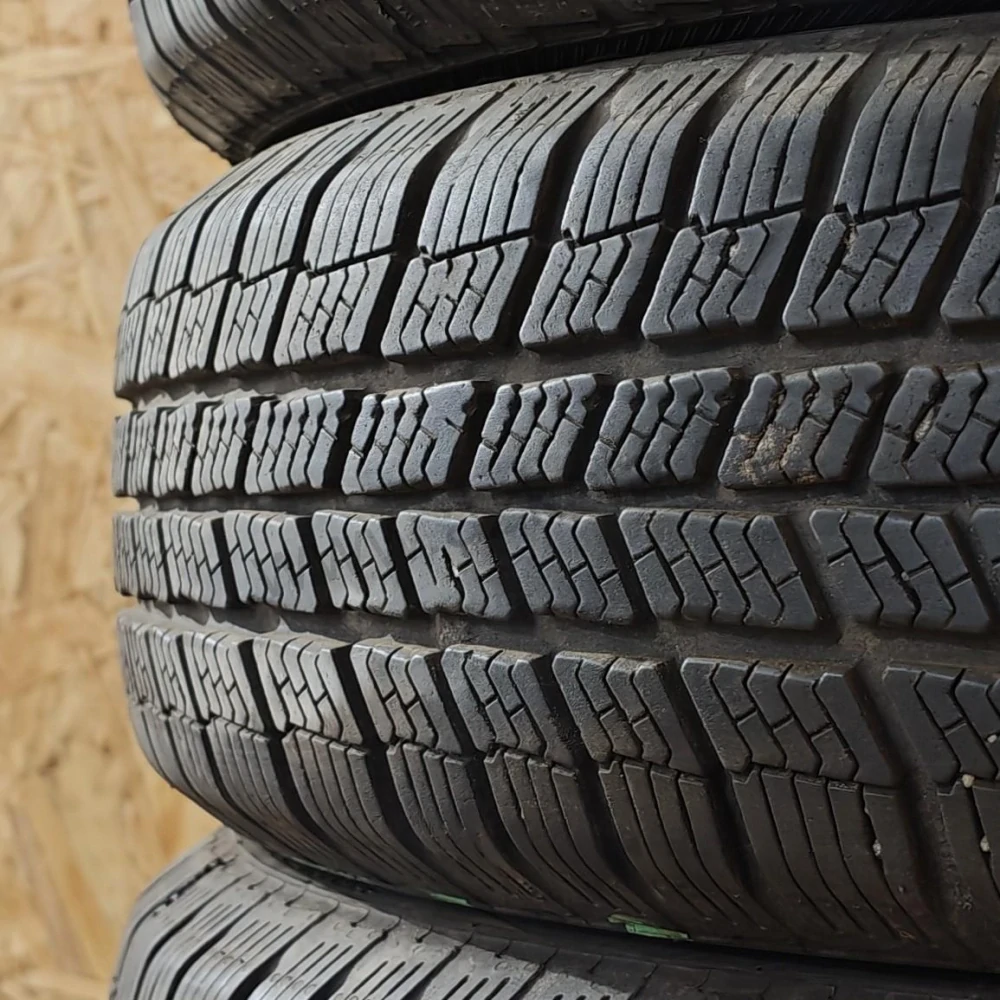 Zimní pneumatiky 165/70 R14 Barum č. AP1042