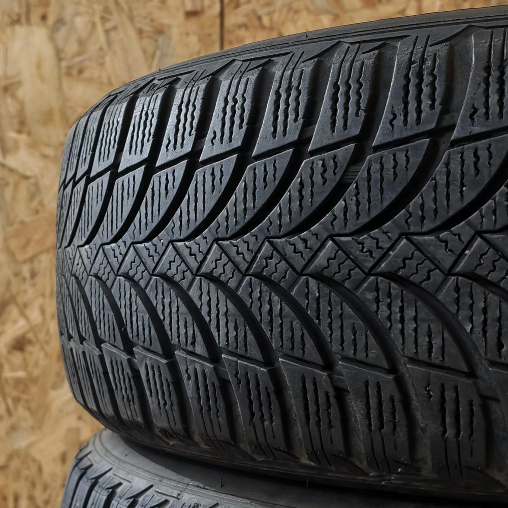 Zimní pneumatiky 195/65 R15 Nexen č. AP1047
