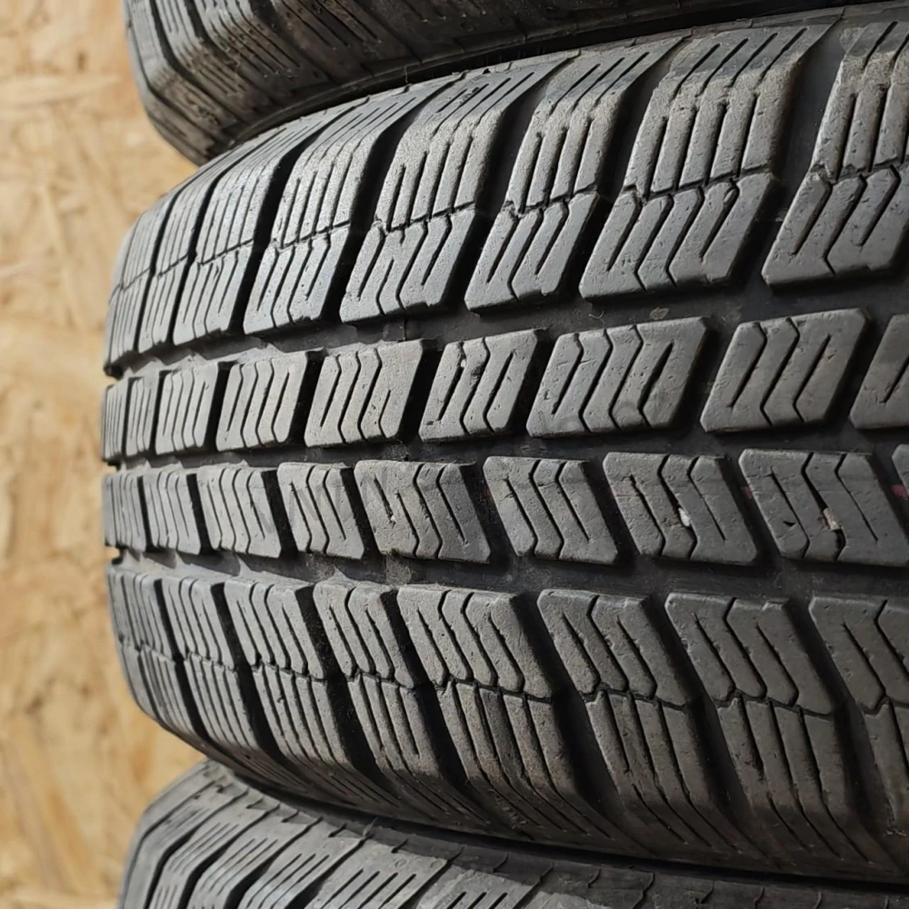 Zimní pneumatiky 165/70 R14 Barum č. AP1093