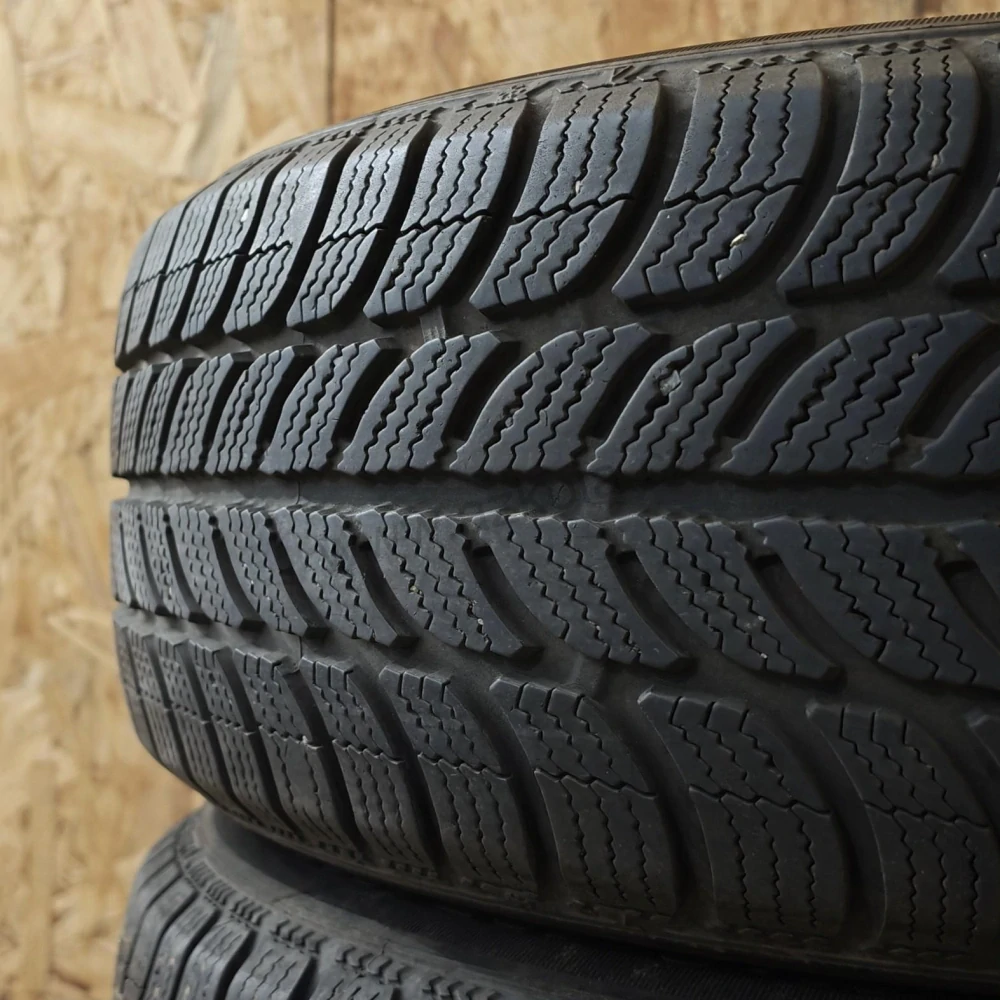 Zimní pneumatiky 185/60 R15 Sava č. AP1103