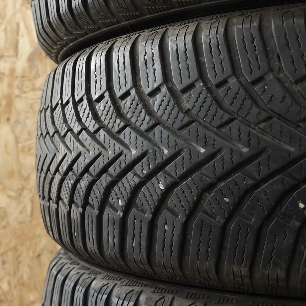 Zimní pneumatiky 195/65 R15 Sailun č. AP1118