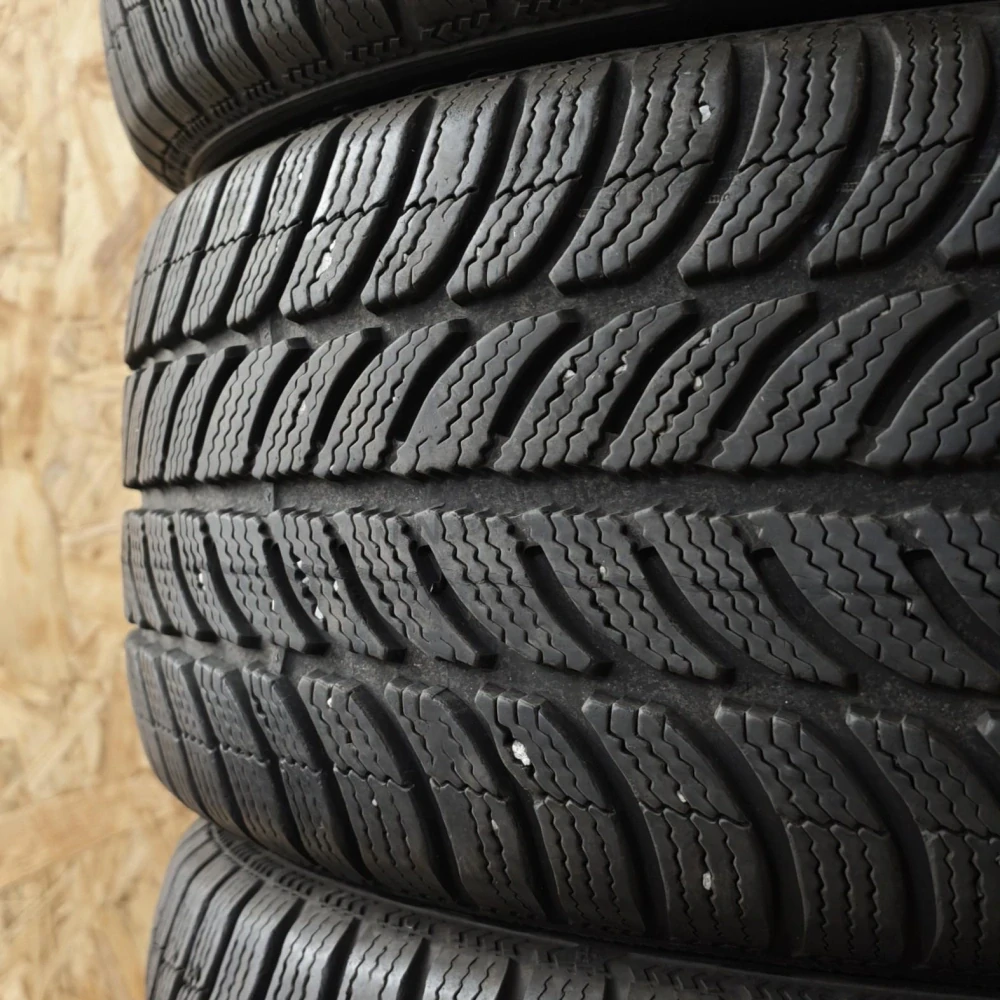 Zimní pneumatiky 205/55 R16 Sava č. AP1126