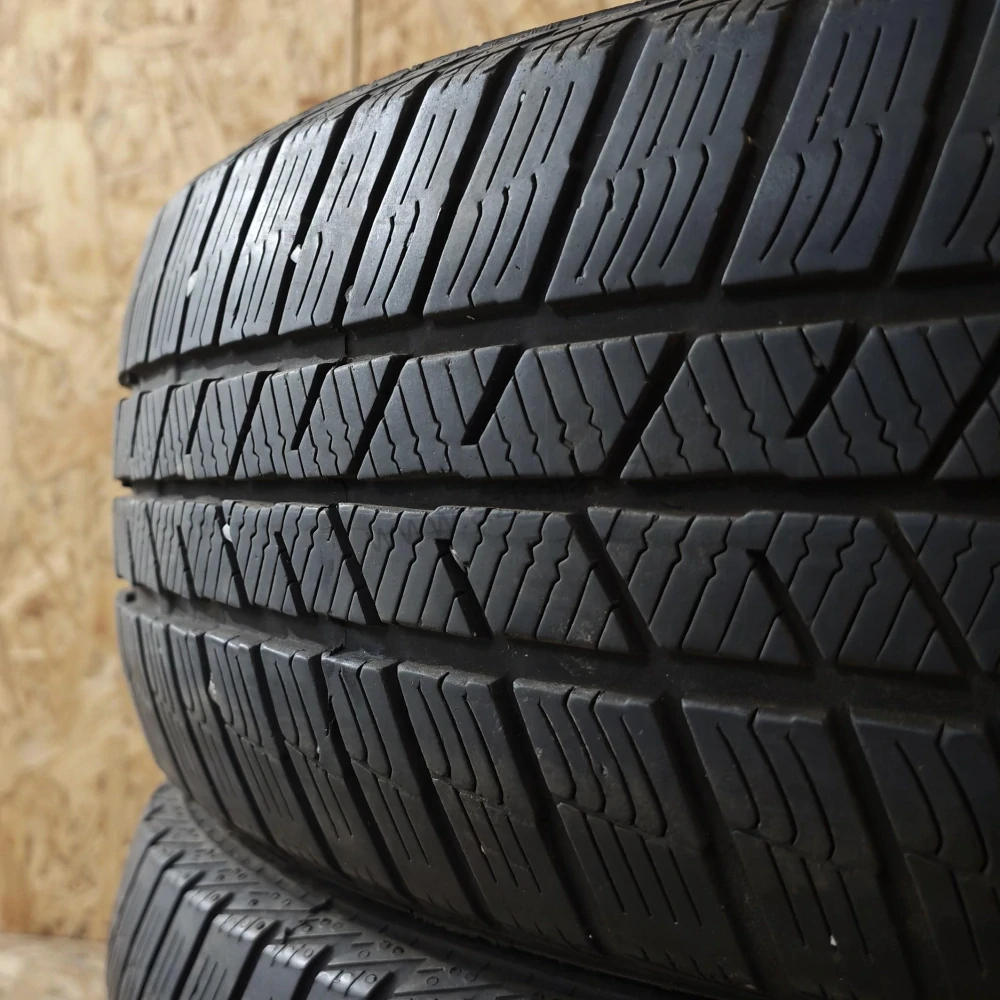 Zimní pneumatiky 205/55 R16 Barum č. AP1128