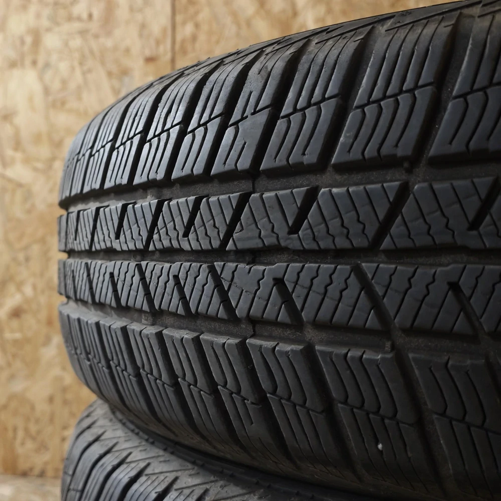Zimní pneumatiky 195/65 R15 Barum č. AP1129