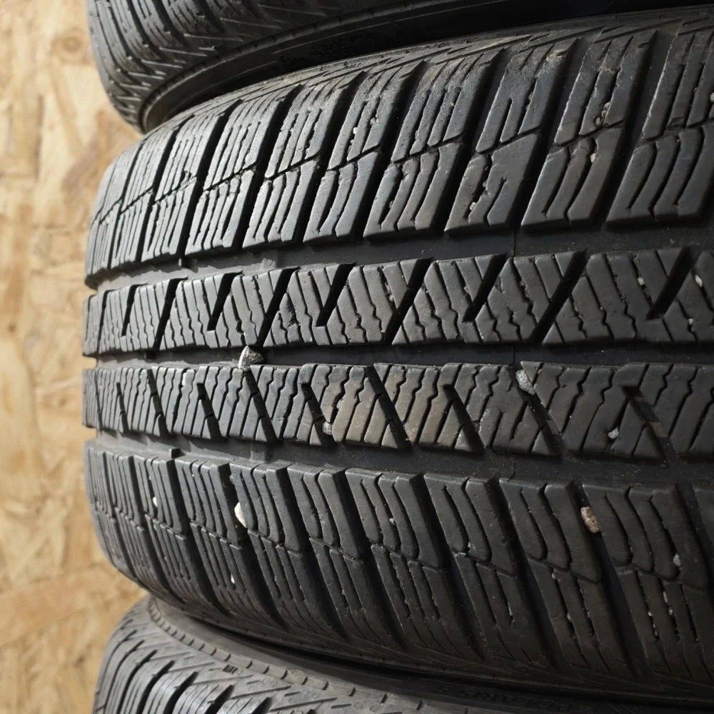 Zimní pneumatiky 205/55 R16 Barum č. AP1133