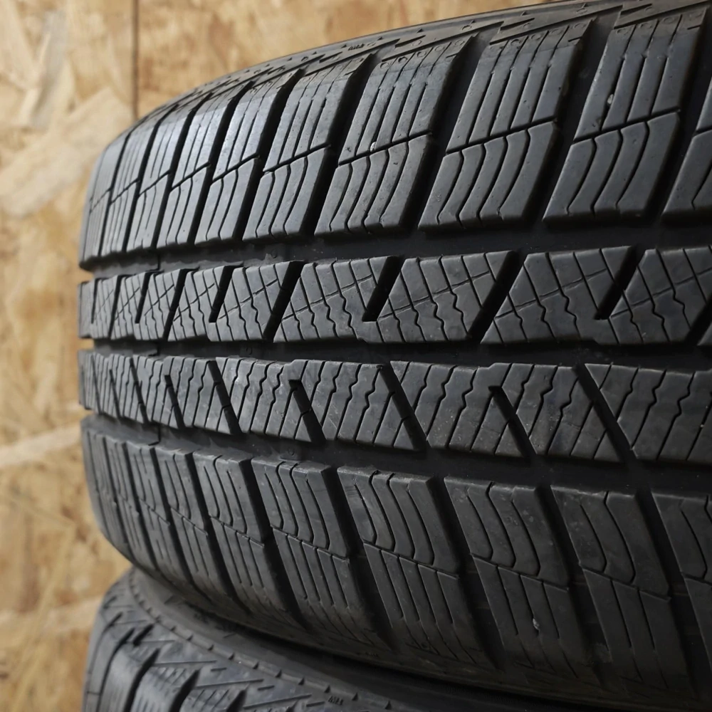 Zimní pneumatiky 185/55 R15 Barum č. AP1134