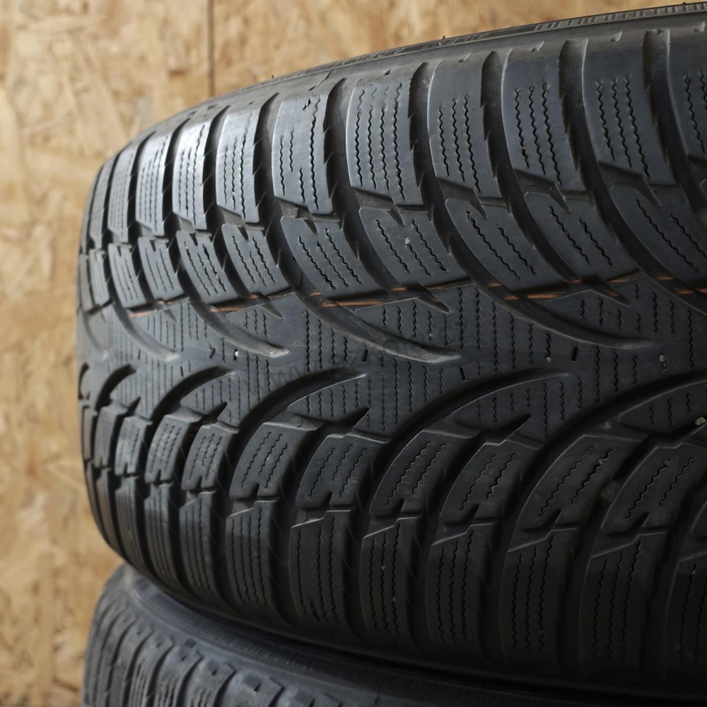 Zimní pneumatiky 205/55 R16 Nokian č. AP1140
